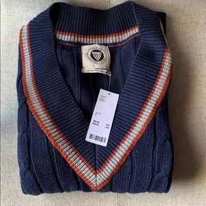 UO Alexandra Cable Knit V-Neck Sweater